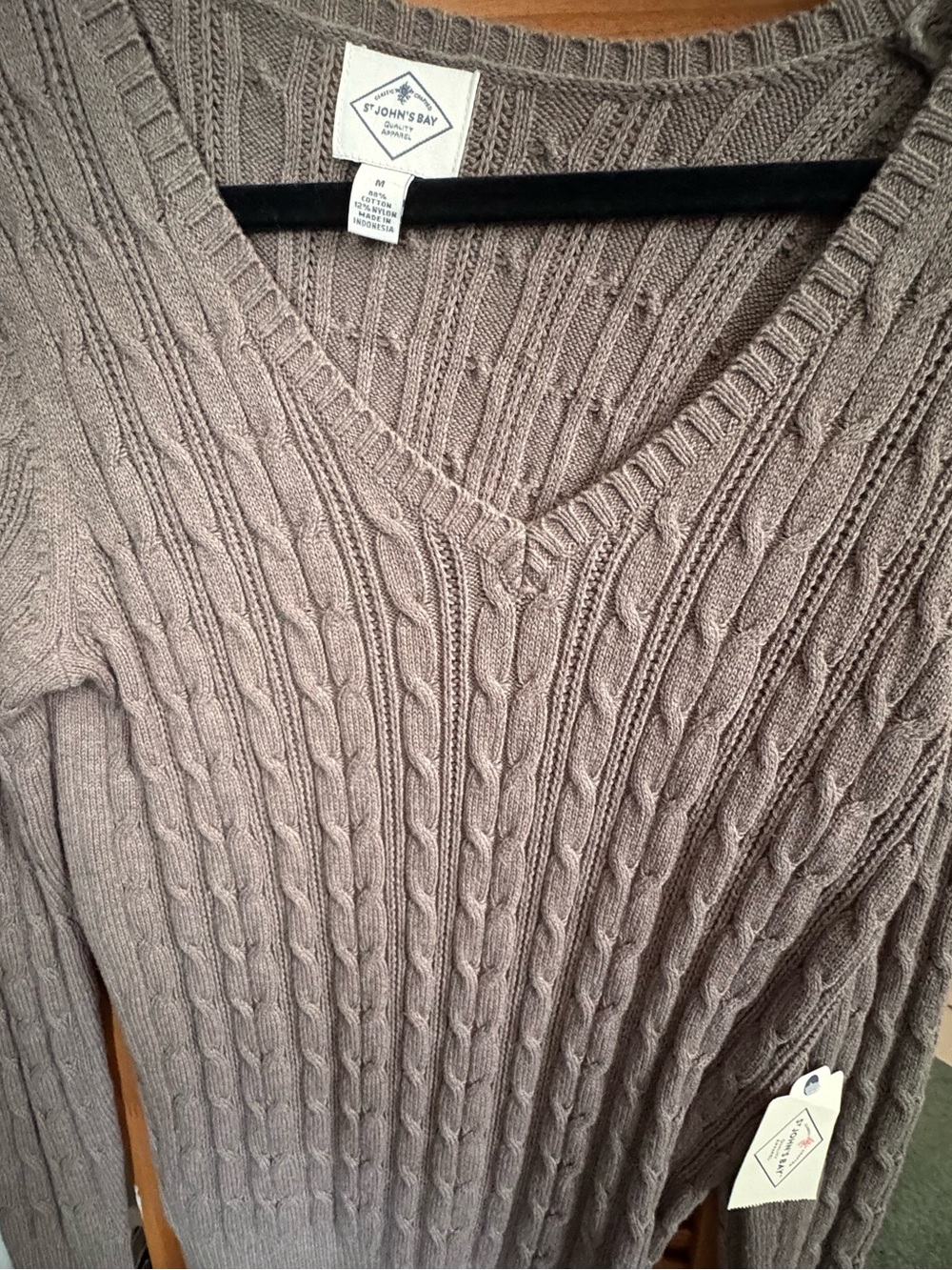 St. John’s Bay Taupe Cable Knit Sweater | V-Neck Cozy Classic | Size Medium - Picture 2 of 6